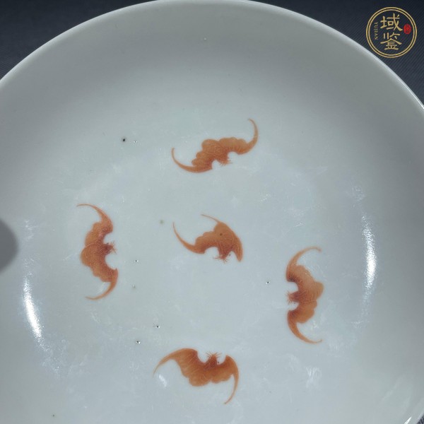 古玩陶瓷黃地粉彩花卉紋盤真品鑒賞圖