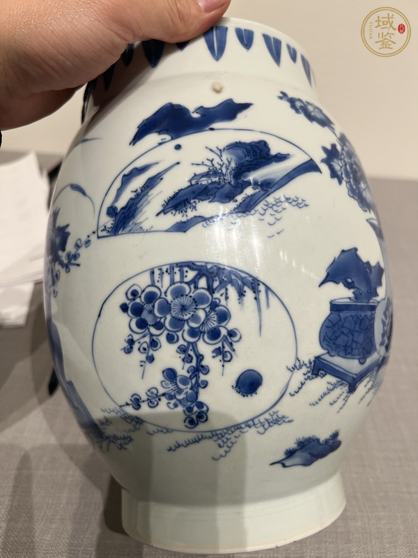 古玩陶瓷博古圖青花蓮子罐真品鑒賞圖