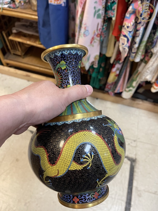 古玩銅器景泰藍花瓶真品鑒賞圖