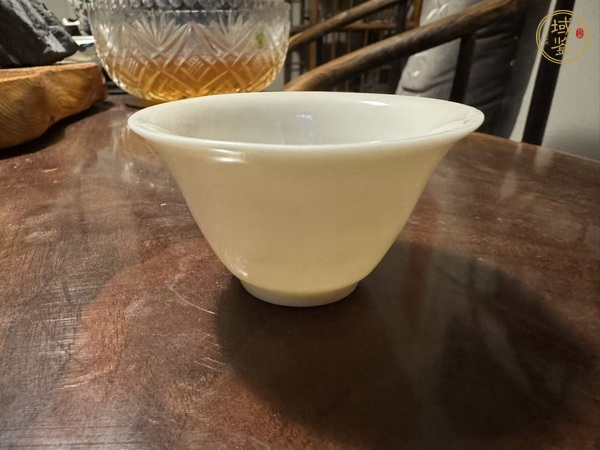 古玩陶瓷白釉杯真品鑒賞圖