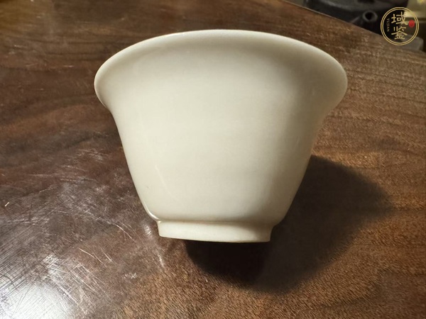 古玩陶瓷白釉杯真品鑒賞圖