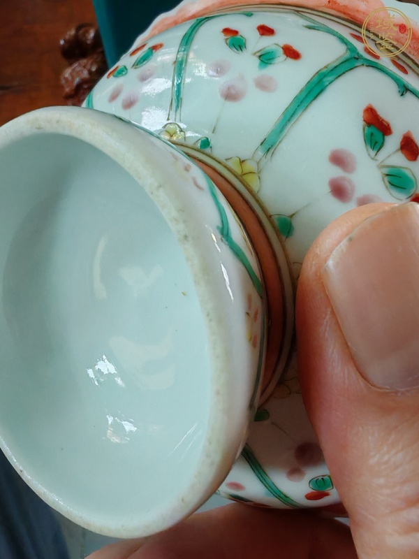 古玩陶瓷粉彩花卉紋高足盤真品鑒賞圖