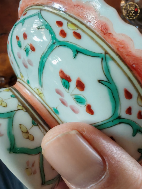 古玩陶瓷粉彩花卉紋高足盤真品鑒賞圖