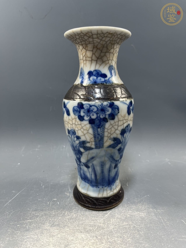 古玩陶瓷哥釉青花花鳥紋觀音瓶真品鑒賞圖