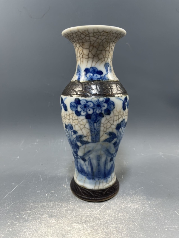古玩轉(zhuǎn)賣【光緒】哥釉青花花鳥紋觀音瓶【傳世佳品】【收藏珍品】拍賣，當(dāng)前價(jià)格688元