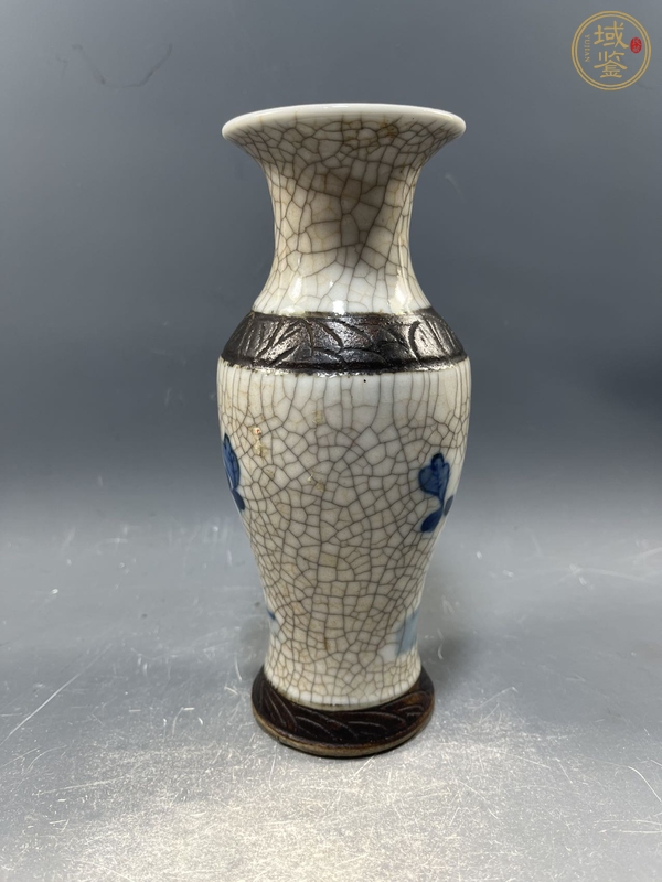 古玩陶瓷哥釉青花花鳥紋觀音瓶真品鑒賞圖