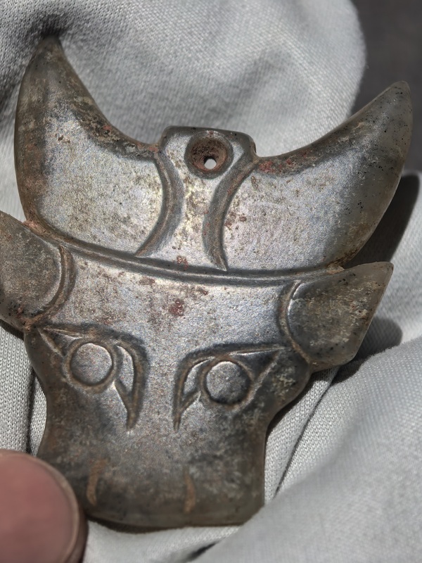 古玩玉器玉牛面拍賣，當(dāng)前價(jià)格450000元