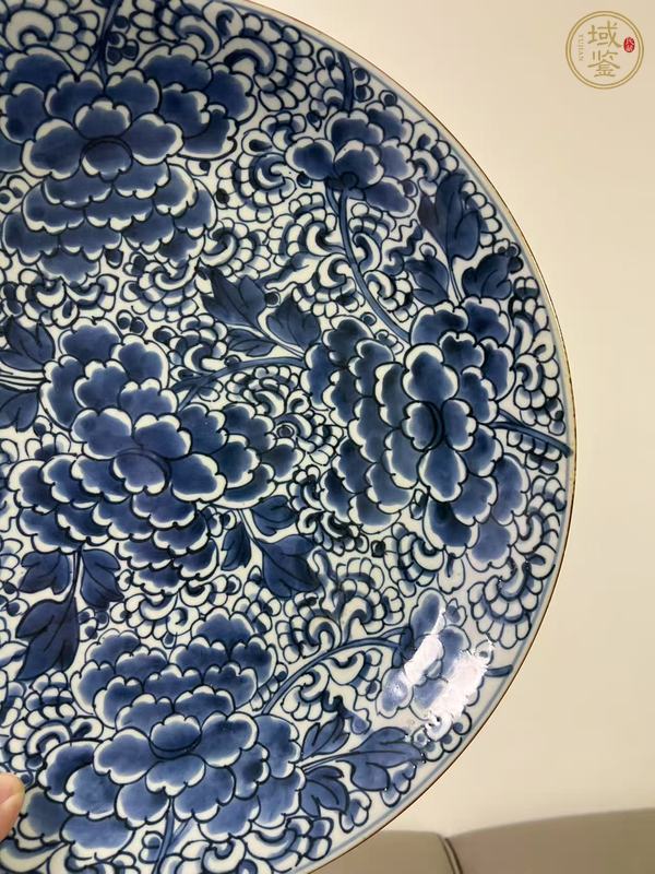 古玩陶瓷青化牡丹紋大盤真品鑒賞圖