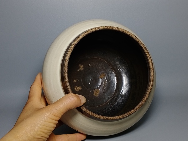 古玩陶瓷元代，磁州窯白釉罐拍賣，當(dāng)前價(jià)格2500元