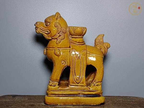 古玩陶瓷燭臺真品鑒賞圖