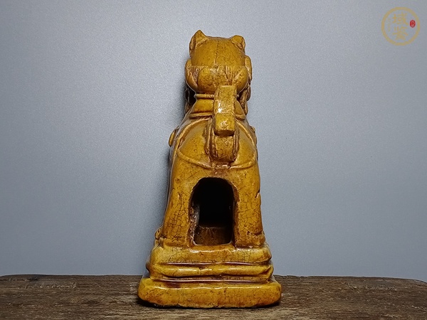 古玩陶瓷燭臺真品鑒賞圖