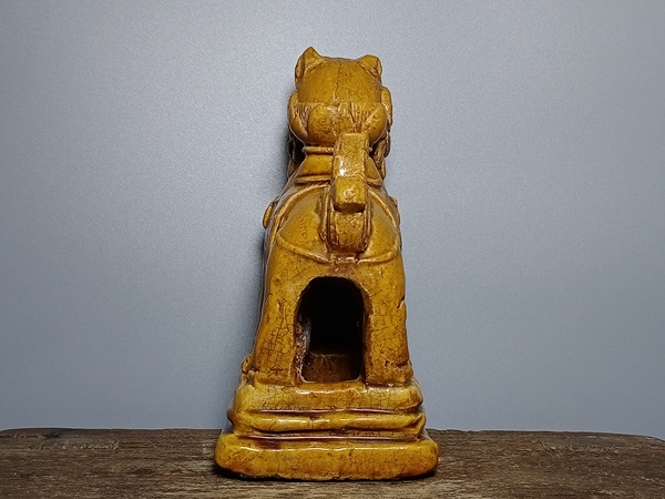 古玩陶瓷清代，獅子燭臺拍賣，當(dāng)前價格866元