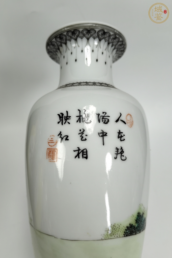 古玩陶瓷粉彩人物故事紋觀音瓶真品鑒賞圖