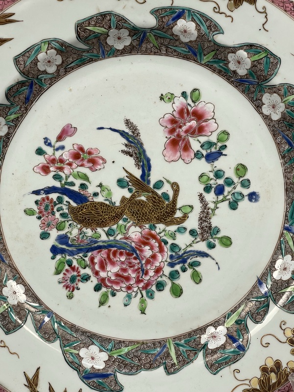古玩陶瓷清雍正粉彩“飛鳴食宿”紋大盤拍賣，當(dāng)前價格15800元