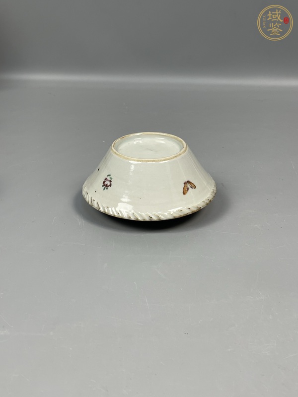 古玩陶瓷廣彩花卉紋茶碗真品鑒賞圖