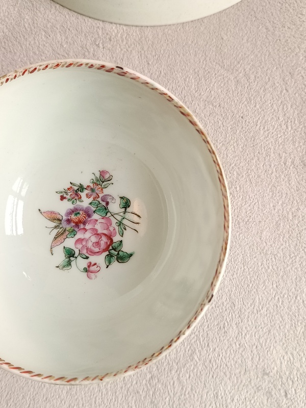 古玩陶瓷廣彩花卉紋杯碟拍賣,當前價格1680元