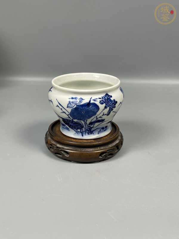 古玩陶瓷花卉紋馬蹄尊真品鑒賞圖