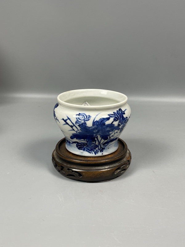古玩陶瓷晚清文房花卉紋馬蹄尊拍賣，當前價格4500元
