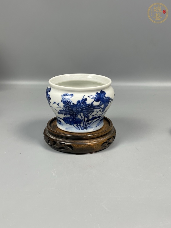 古玩陶瓷花卉紋馬蹄尊真品鑒賞圖