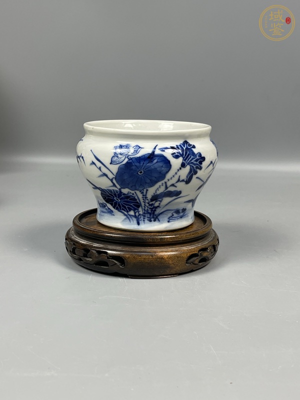 古玩陶瓷花卉紋馬蹄尊真品鑒賞圖