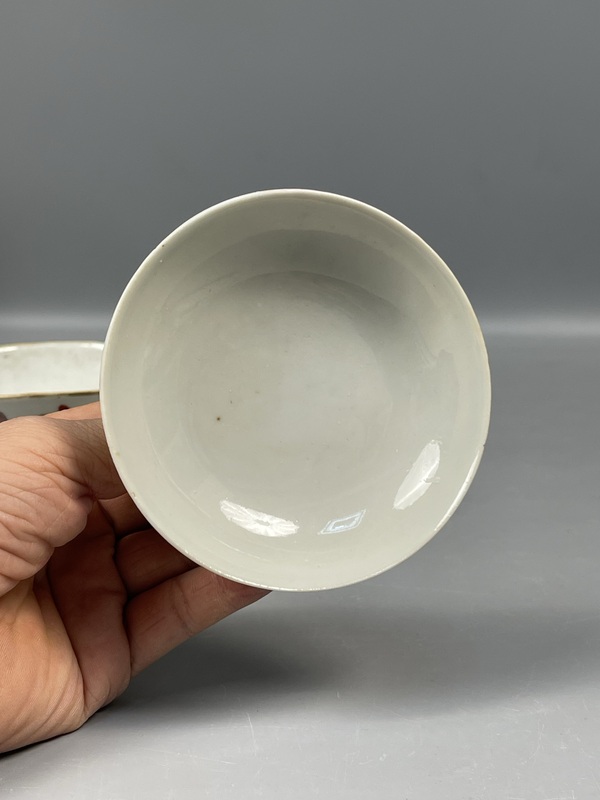 古玩陶瓷清同治粉彩人物故事紋蓋碗拍賣,當前價格9800元