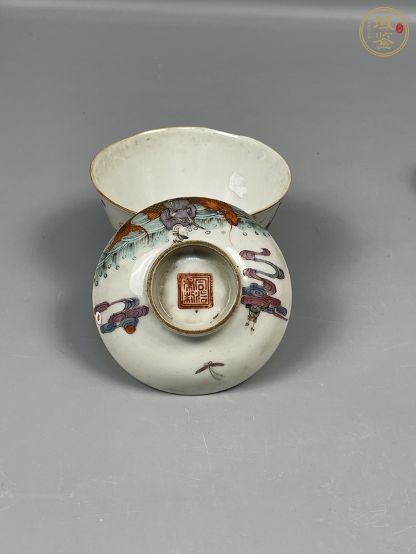 古玩陶瓷粉彩人物故事紋蓋碗真品鑒賞圖