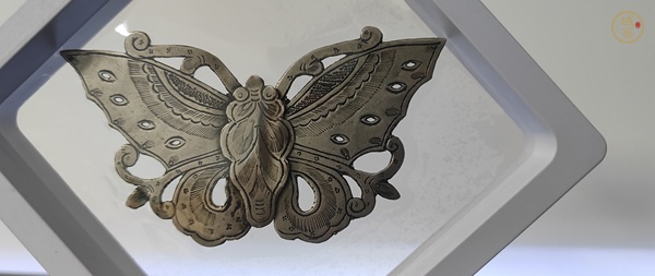 古玩雜項(xiàng)銅蝶型柜飾真品鑒賞圖