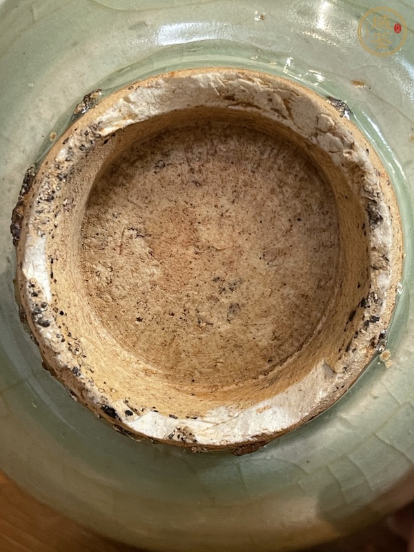 古玩陶瓷龍泉青瓷碗真品鑒賞圖