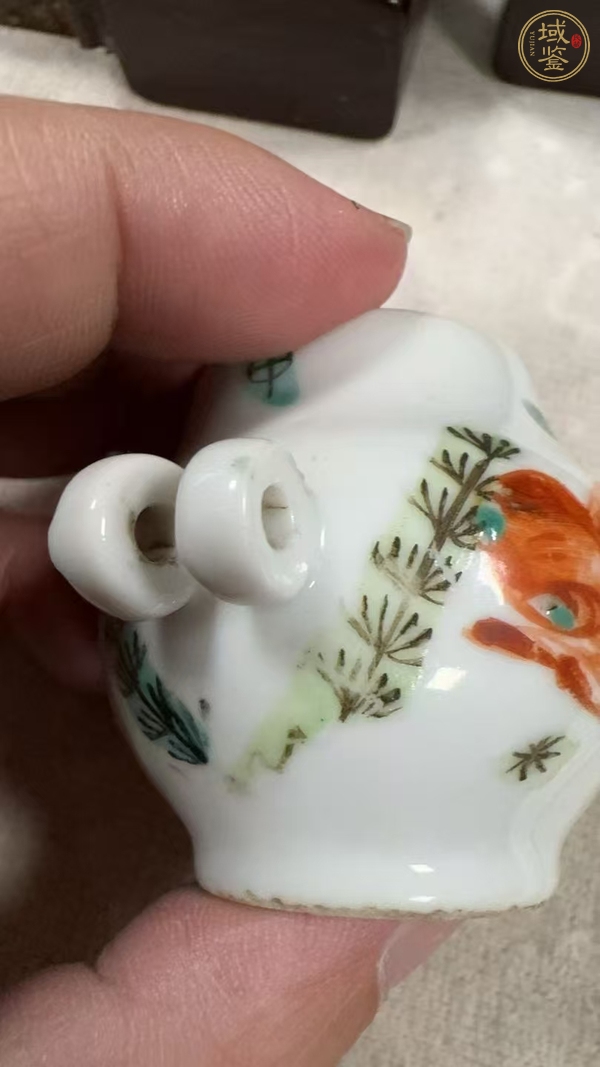 古玩陶瓷清同治 粉彩魚(yú)藻紋鳥(niǎo)食罐真品鑒賞圖