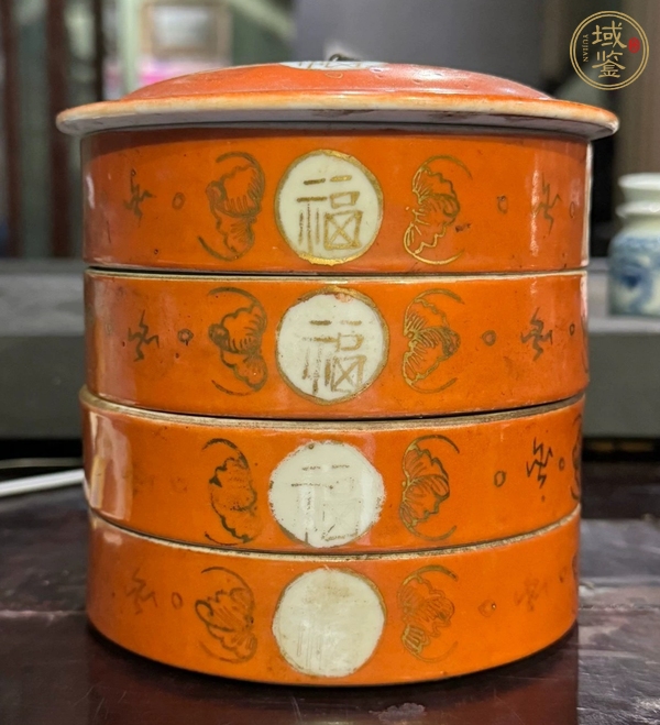 古玩陶瓷珊瑚紅釉描金開光吉語紋疊盒真品鑒賞圖