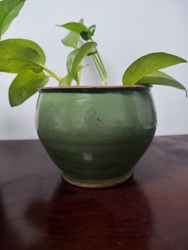 古玩陶瓷綠釉小缸拍賣(mài)，當(dāng)前價(jià)格150元