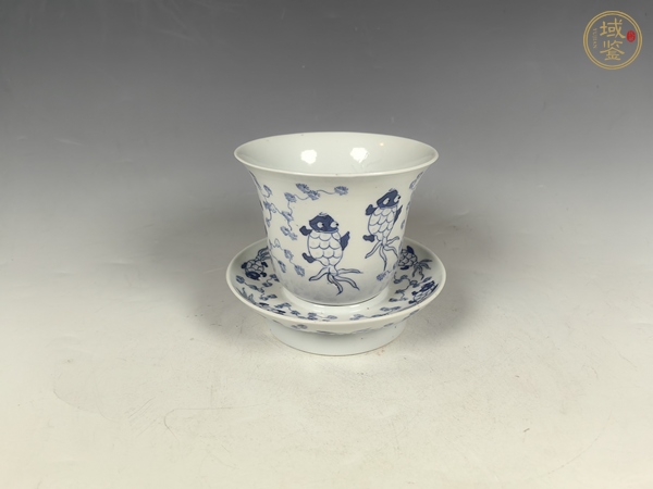 古玩陶瓷清晚魚(yú)藻紋青花玲瓏瓷鈴鐺杯碟真品鑒賞圖