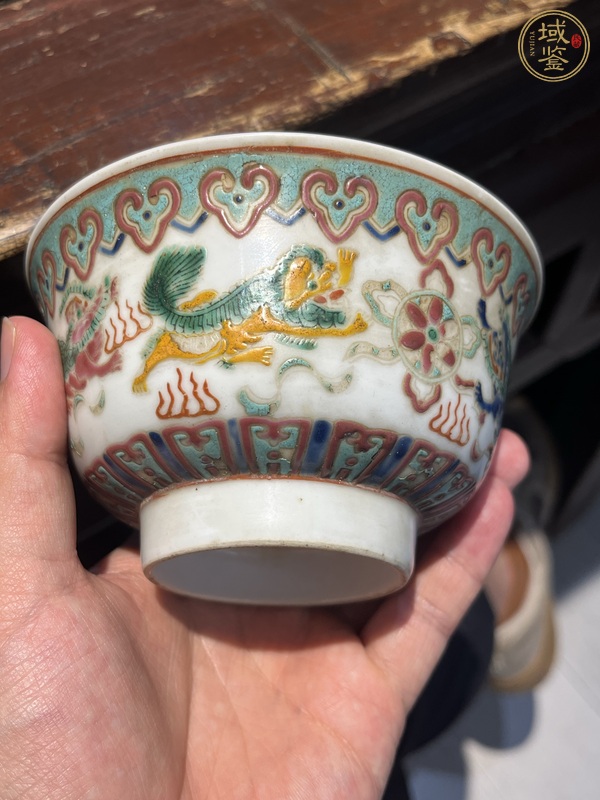 古玩粉彩茶碗真品鑒賞圖