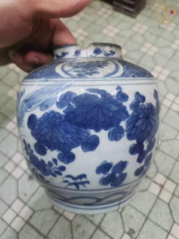 古玩陶瓷青花花鳥(niǎo)紋罐真品鑒賞圖