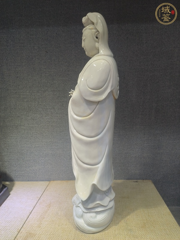 古玩陶瓷德化窯觀音塑像真品鑒賞圖