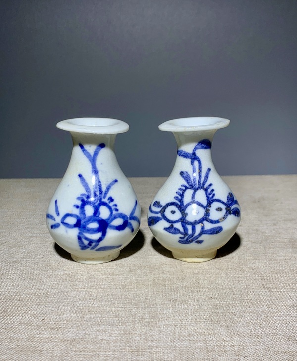 古玩陶瓷青花花卉紋玉壺春瓶拍賣(mài)，當(dāng)前價(jià)格800元
