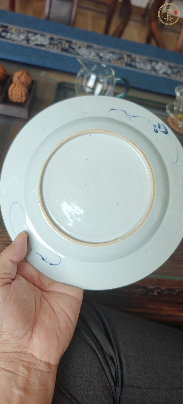 古玩陶瓷花卉紋青花盤真品鑒賞圖