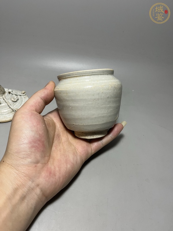 古玩陶瓷青白釉塔式罐真品鑒賞圖