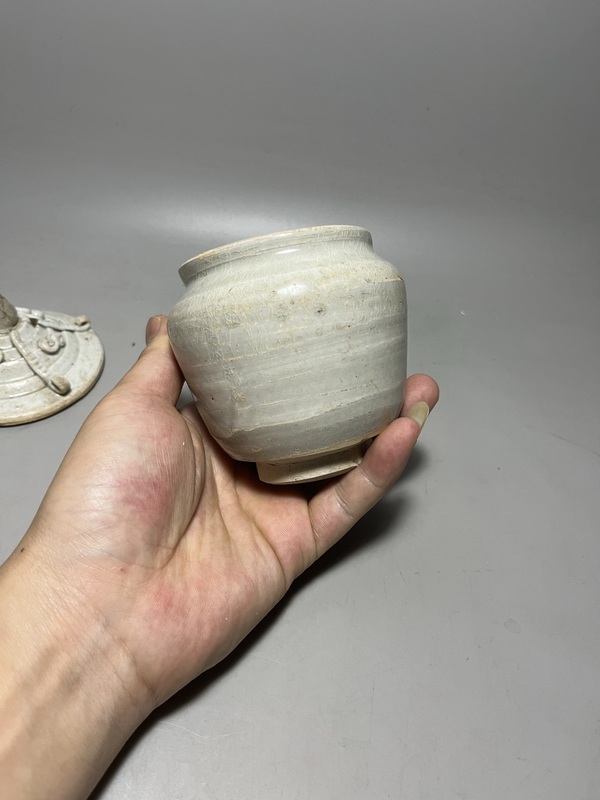 古玩陶瓷青白釉茶葉罐拍賣，當(dāng)前價(jià)格0元