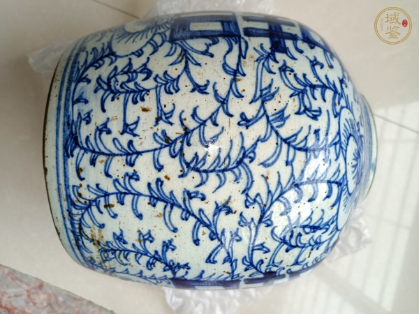 古玩陶瓷纏枝花囍字紋罐真品鑒賞圖