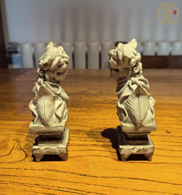 古玩陶瓷宋元時期青白釉獅子塑像真品鑒賞圖