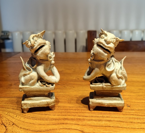 古玩轉(zhuǎn)賣宋元青白釉獅子塑像拍賣，當(dāng)前價格792元