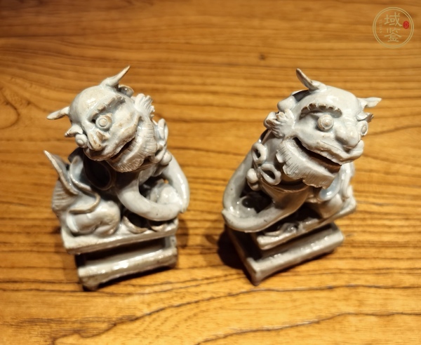 古玩陶瓷宋元時期青白釉獅子塑像真品鑒賞圖