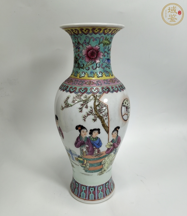 古玩陶瓷粉彩人物故事紋觀音瓶真品鑒賞圖