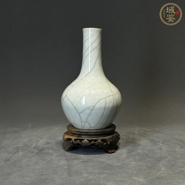 古玩陶瓷官釉天球瓶真品鑒賞圖