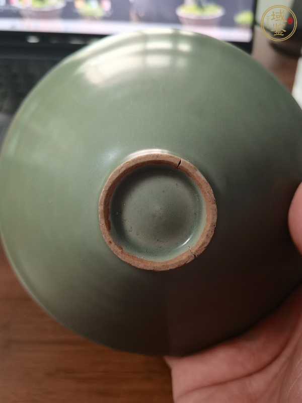 古玩陶瓷龍泉青瓷斗笠盞真品鑒賞圖