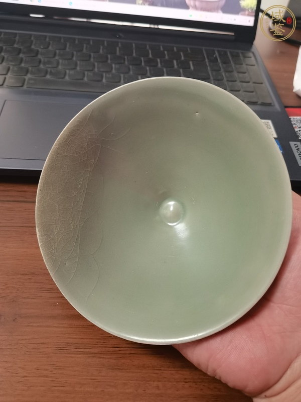古玩陶瓷龍泉青瓷斗笠盞真品鑒賞圖