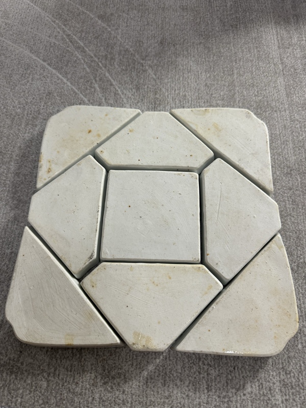 古玩陶瓷粉彩花卉紋攢盤拍賣，當(dāng)前價格2800元