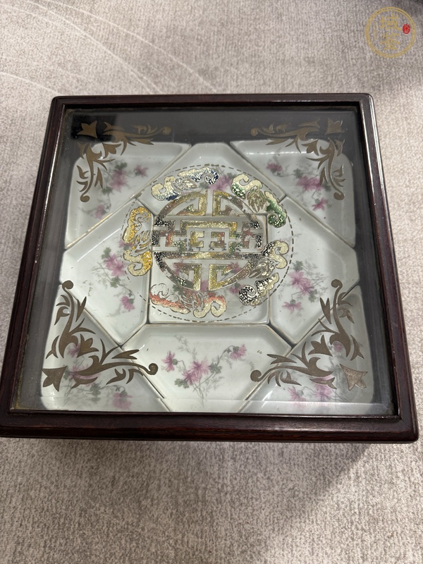 古玩陶瓷粉彩花卉紋攢盤真品鑒賞圖