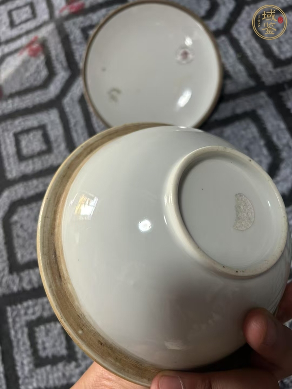古玩陶瓷高足暖鍋真品鑒賞圖